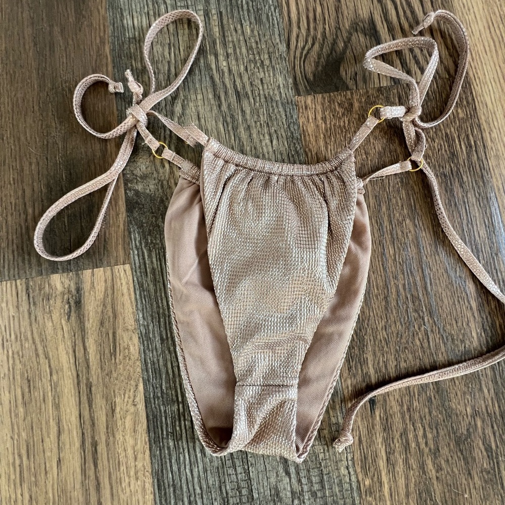 Good American Metallic Cream String Bikini Bottom NWOT